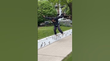 Front Nose Slide at Music Ledge #trabajando #shorts #skateboarding