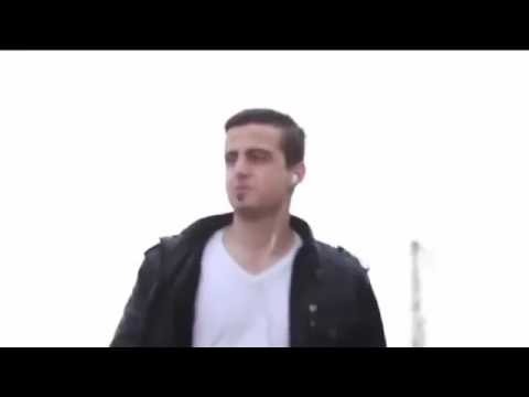 راب حزين يبكي الصخر