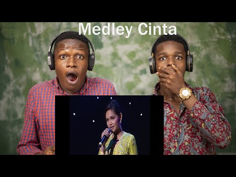 OPERA SINGERS REACTS TO Siti Nurhaliza - Medley Lagu Cinta (Live)