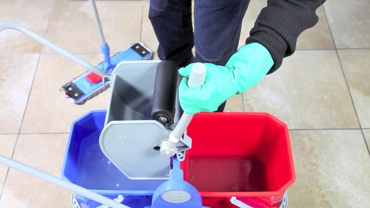 Pulizia. lavaggio pavimento con doppia vasca (sistema duo mop) youtube Metodo migliore per pulire pavimenti