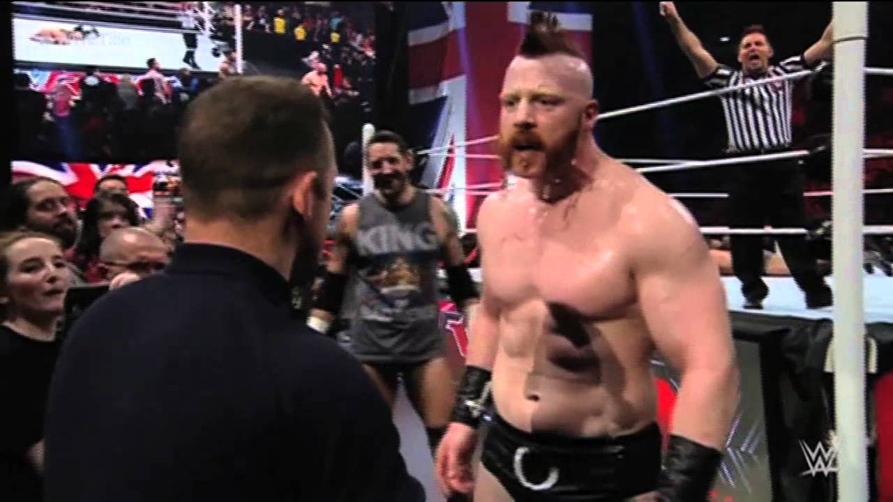 Wayne Rooney slaps WWE wrestler Wade Barrett - YouTube