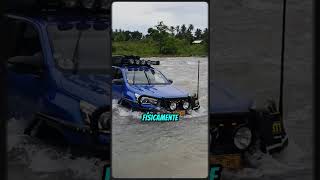 ¿Por qué estas Toyotas SÍ cruzan el río? 😱 Ingeniería extrema.