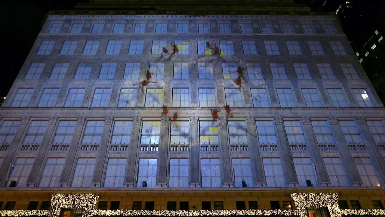 Saks 5th Avenue Holiday Projection Mapping Event