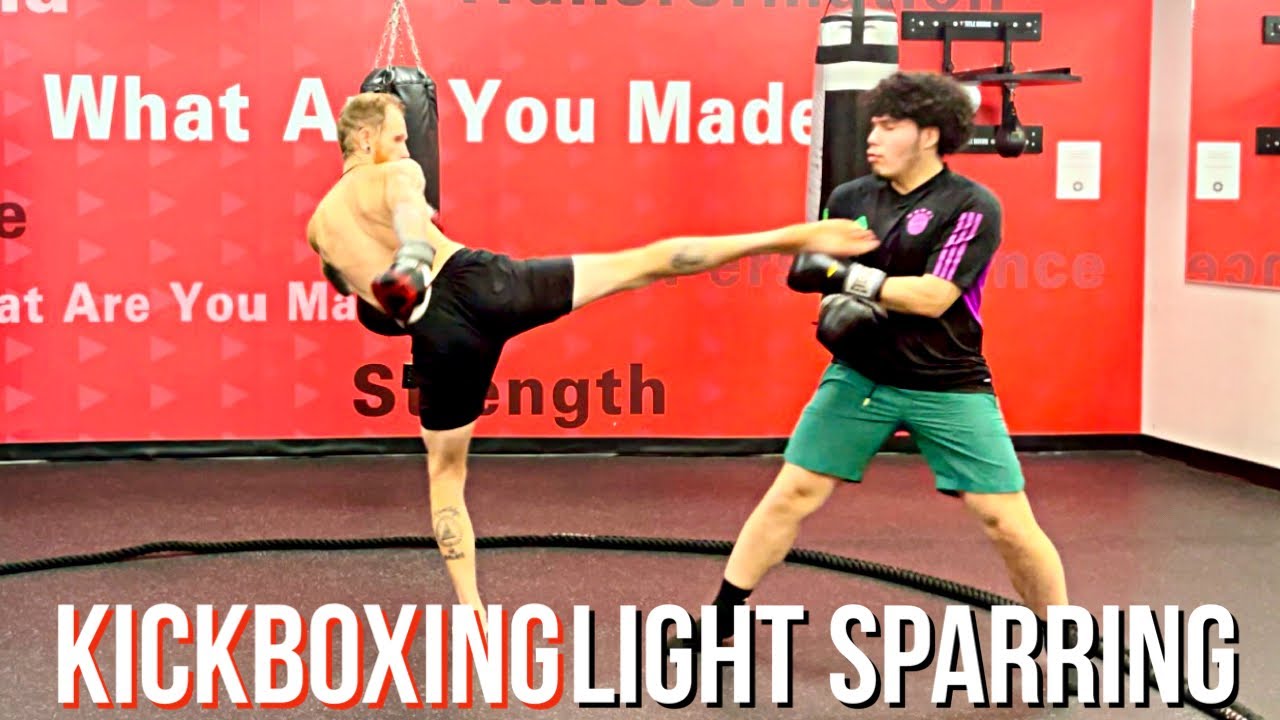3 Minute Light Kickboxing Sparring - YouTube