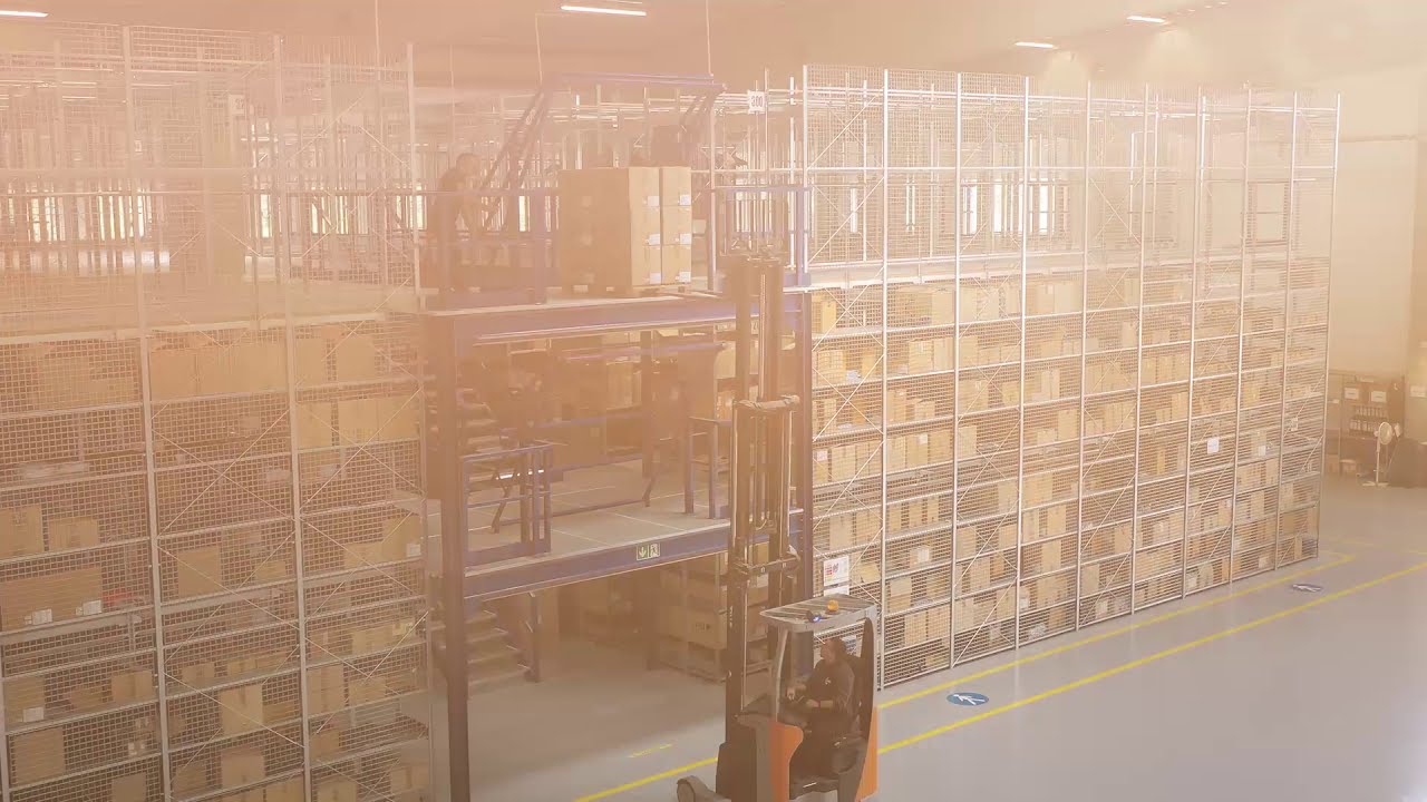 Ein richtig cleveres Lager für Ihr Unternehmen? Planen und bauen wir für Sie!