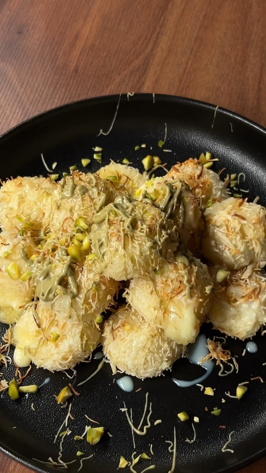 Künefe balls, süße Käsekugeln mit Kondesmilch #knefeh #balls #nachtisch ...