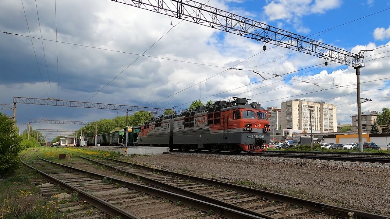 ВЛ80С-706 медленно проходит оп 804 км