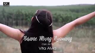 Bisane mung nyawang-vita alvia