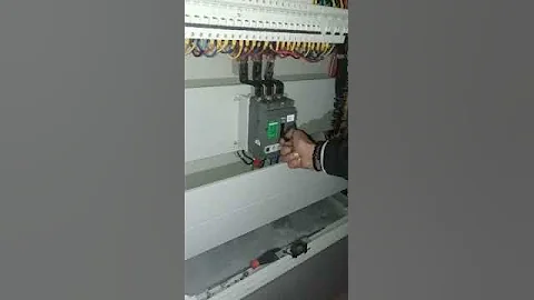 اقوي انفجار في لوحة كهرباء نتيجة المطر 