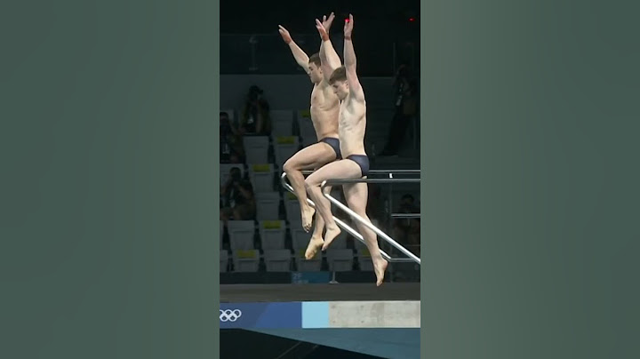 A Perfectly Synchronized Double Dive is so Satisfying to Watch