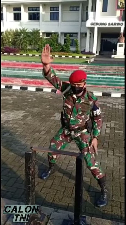 ILMU BELADIRI TNI, PATAHKAN BESI PAKAI TANGAN KOSONG