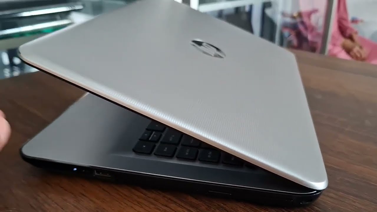 Laptop Murah Merk HP AMD A6 With Radeon R4 Graphics