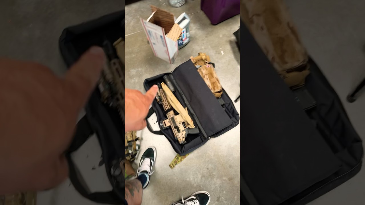 Скоро видео с сумкой для охоты и пеликаном.