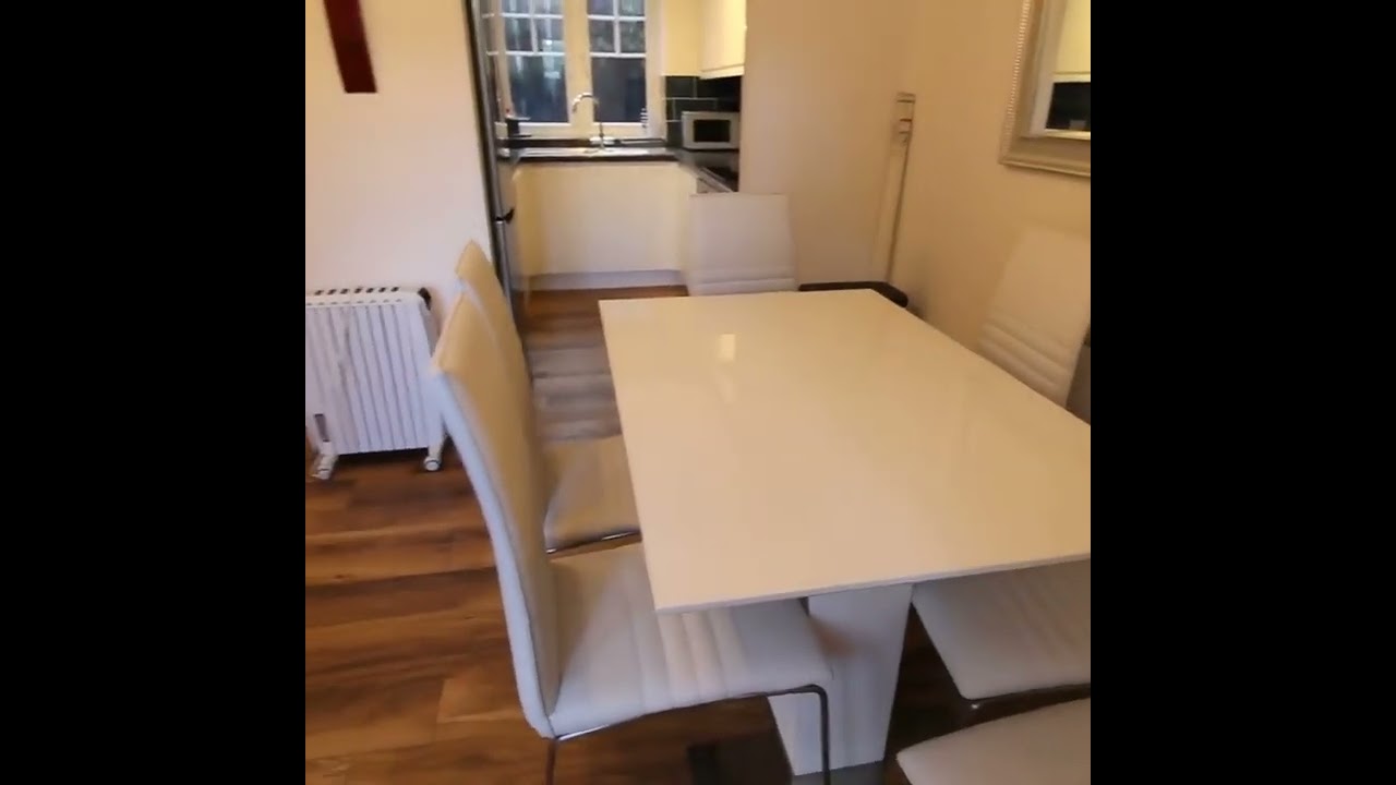 TO LET: Simmonds Street, Holybrook, Reading