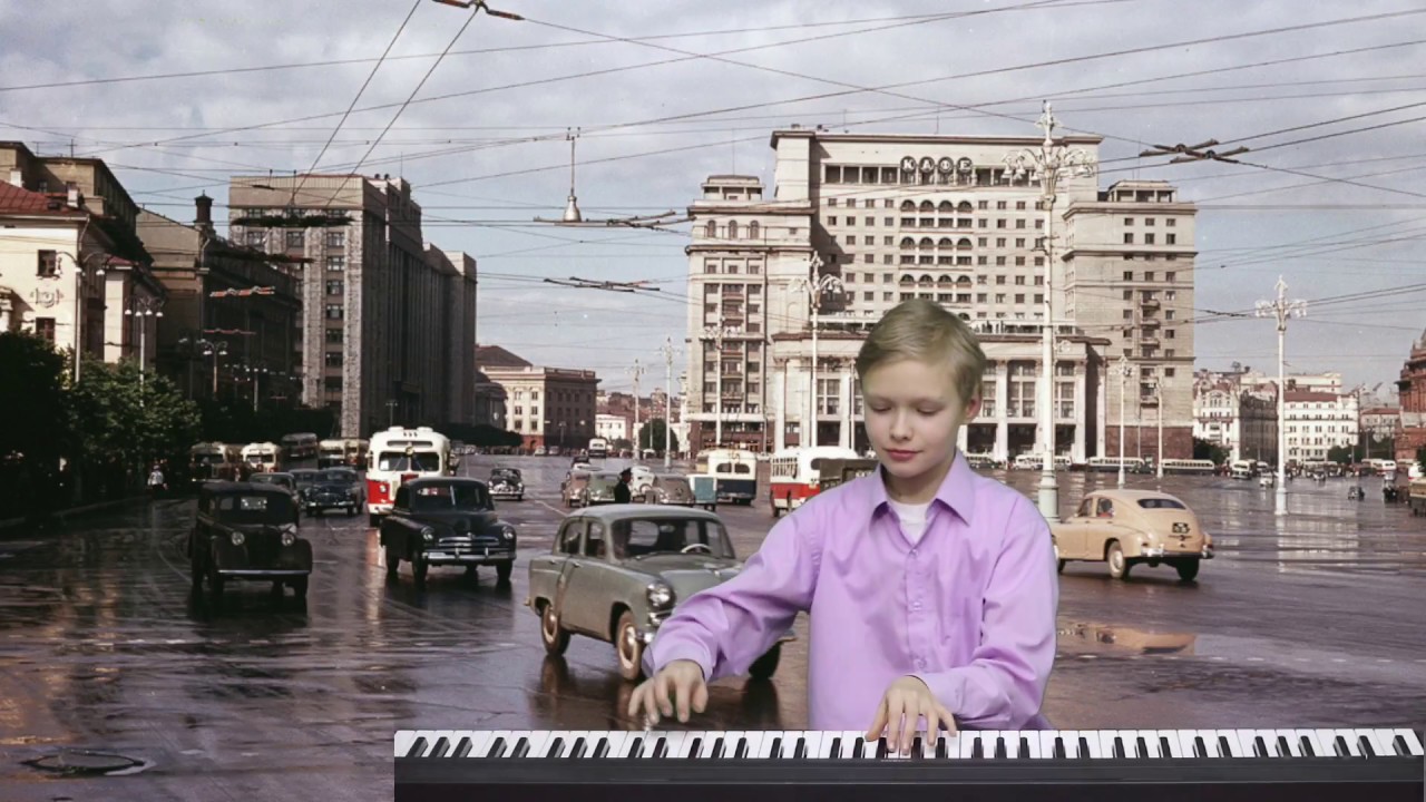 Я иду, шагаю по Москве (в обработке А. Головина) - YouTube