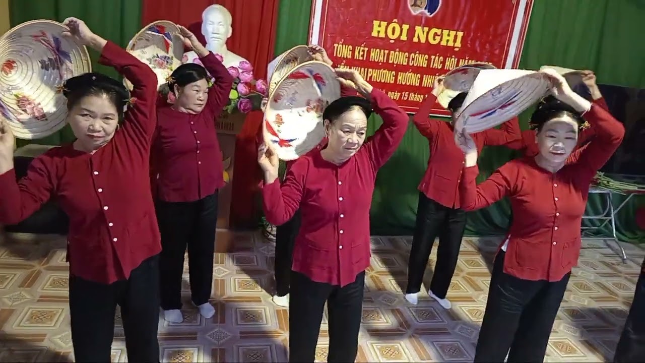 Tổ dân phố  Hồ sen-cầu cát- nhập thành-phường chũ-T.kết Hội bt&ptvhdtsd 2025.