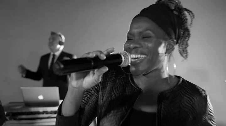 MixaDJband with special guest vocalist Paula Baxter.
