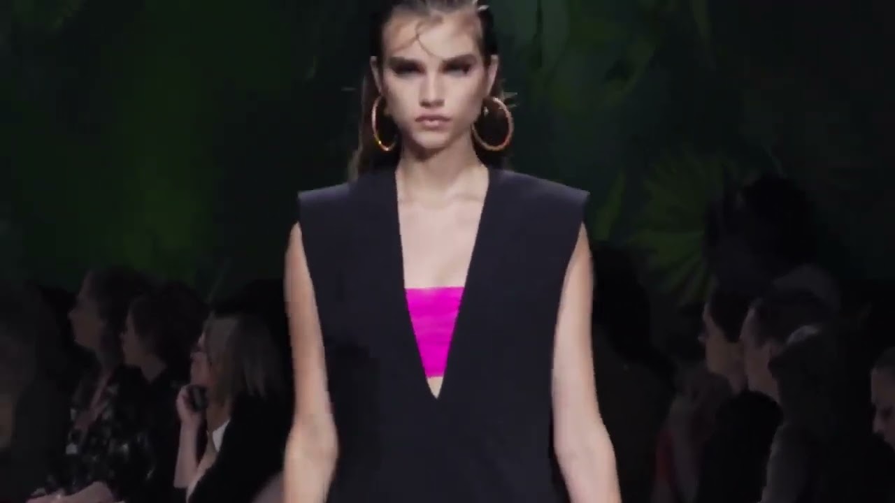 The Making of Versace Spring/Summer Women's Collection: Behind the Scenes"