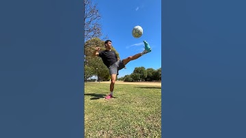 AIR ELASTICO CHOP AKKA skill 🤯🔥 #shorts #footballshorts #soccershorts #football #futebol #soccer