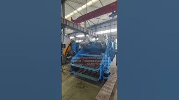 This blue double-layer inclined installation vibrating screen adopts a box-type vibrator. This type