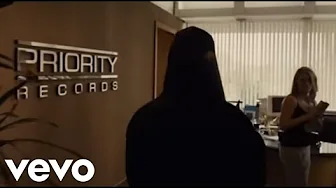 Ice Cube - No Vaseline (Music Video) Ice Cube - No Vaseline (Music Video)
