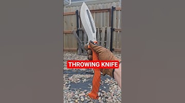 Throwing Crazy Knives Into A Pallet Because Freedom! 🇺🇸