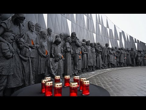 Путин и Лукашенко открыли мемориал погибшим от фашистов мирным гражданам