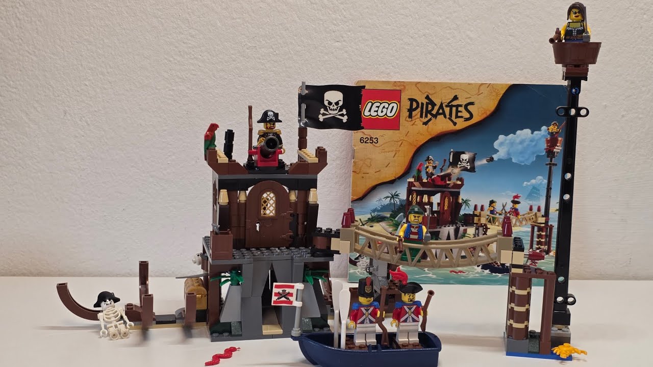 Review!LEGO Pirates 6253 Shipwreck Hideout - YouTube