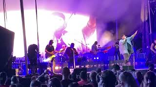 Jelly Roll covers Simple Man, by Skynard Skynard and Shinedown, live in Coconut Creek Florida