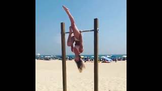 Одесса пляж Золотой берег Фонтана спортивная девушка