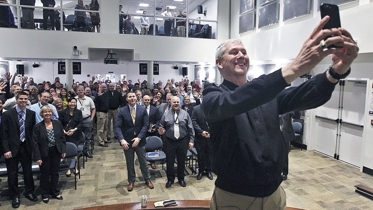 NAVSEA Commander visits NSWC Corona