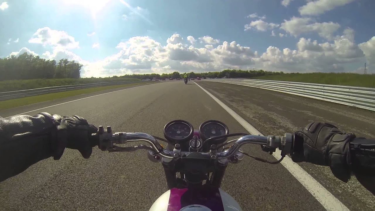 350 Yamaha YR5 Moto légende 2013