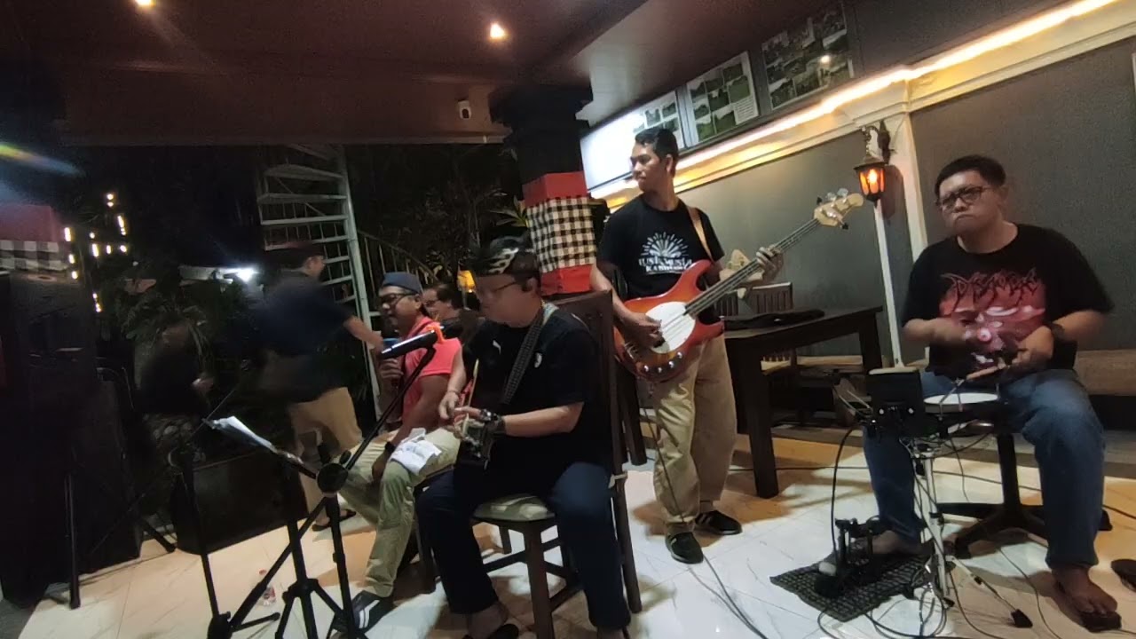 Jamming with Jik Ngurah 
