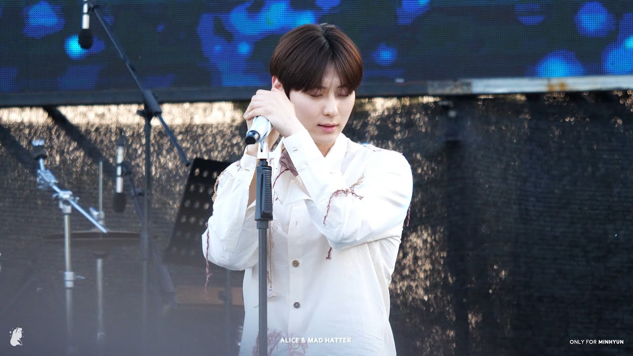 220528 피크 페스티벌 | 황민현 - 소나기 DOWNPOUR