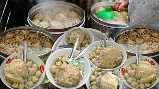 SELLING 5,000 IDR MEATBALLS IN THE MIDDLE OF A RICE FIELD, QUEUES LONG UP TO 2 HOURS!! THE CHEAPE...