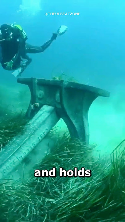 How Does An Anchor Hold A Big Ship ⚓️ (EXPLAINED)