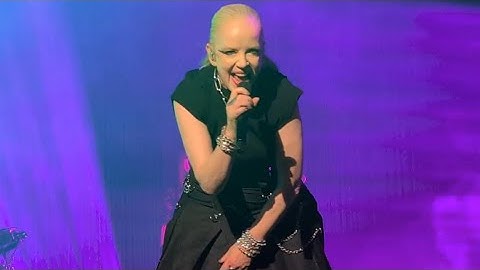 Garbage - Bleed Like Me, live in Toronto, 24 sep 2025 bij History