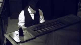 Le Pudding à l'Arsenic, Piano Retropolitain Cover