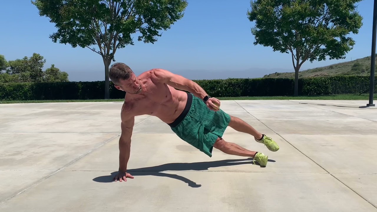 Side Plank Quick Catch: CORE-DINATION CHALLENGE!
