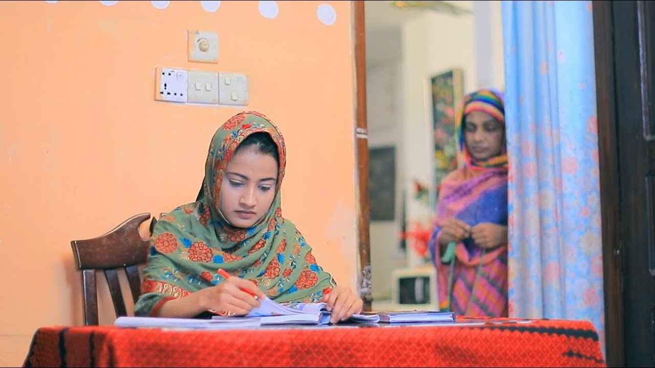 মুরগির রান মেয়েরা খেতে পারে না পরিবারের ছেলেরাই পায় , কি হলো ভিডিওতে দেখুন | STN Motivation Bongo