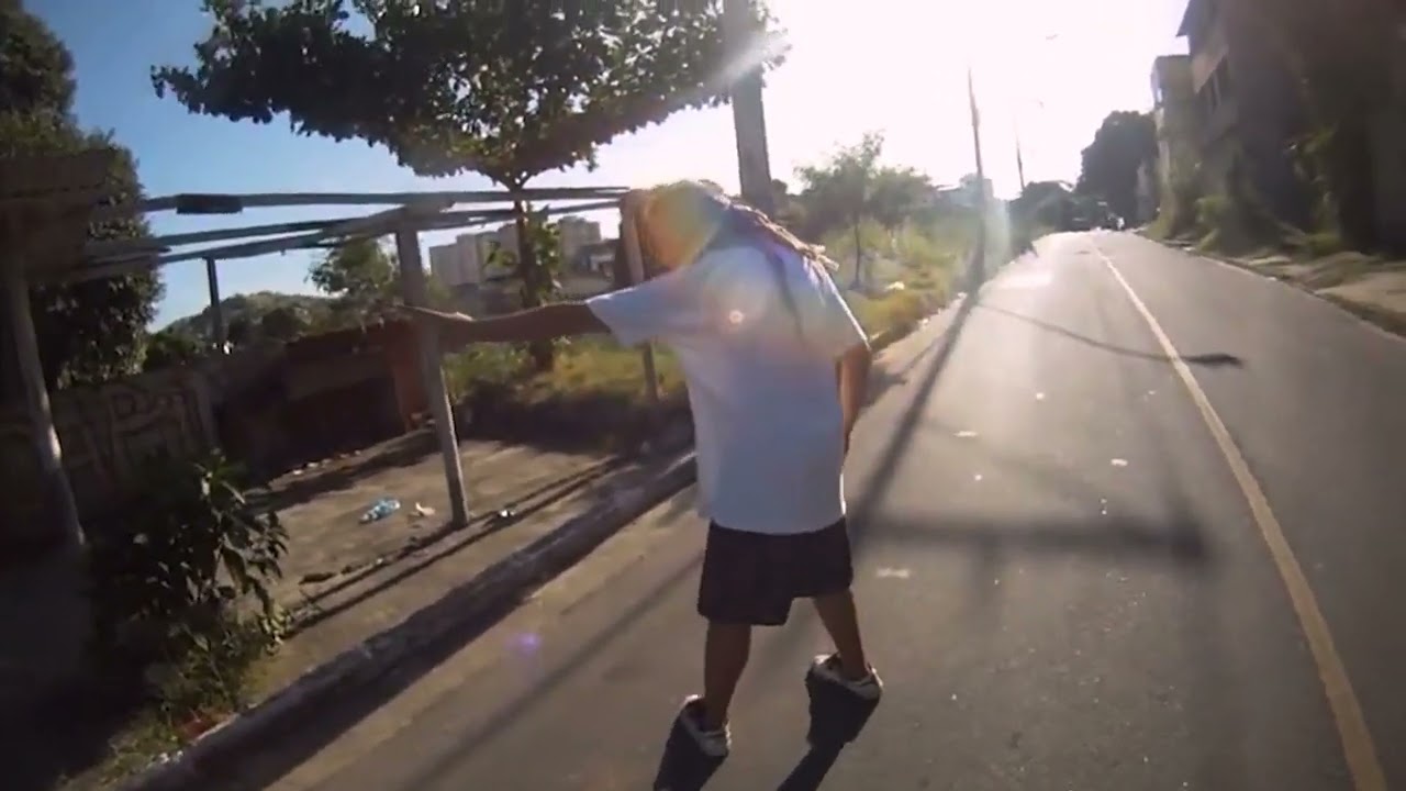 Como Dar Slide no Longboard  (  15 Anos da Escola de Slide )