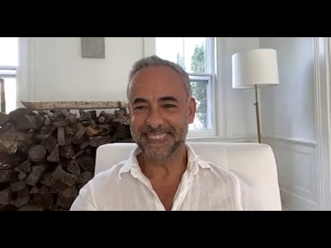 Vidéo: Mode Et Démocratie Avec Francisco Costa