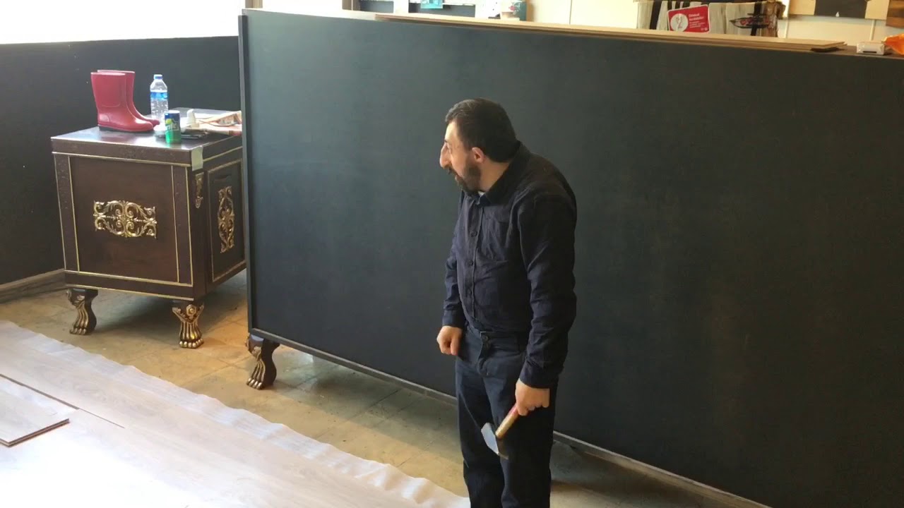 Köksal Baba Ofisini Tadilat Ettiriyor