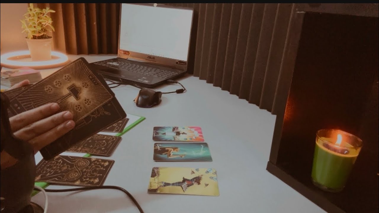 شخص يتخاطر 🙃معك متصل بقو🥰 بطاقتك 🙂تفكيره فيك مأثر عليك🙈 طاقتك دلوقتي ورايحه بيك لفين الدنيا دي 😇