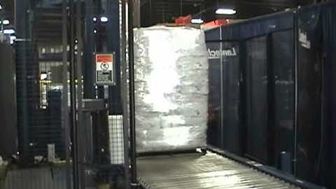 Lantech S-1500 Overhead Automatic Straddle Stretch Wrapper