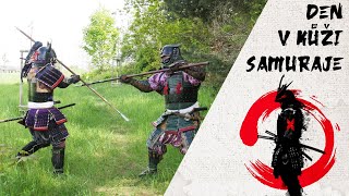 Den v kůži samuraje: Boj s kopím a mečem, lukostřelba a bojové umění Džúdžucu - samuraj beze zbraně