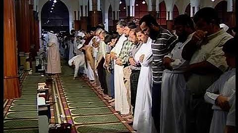من صلاة التراويح  جامع الملك فيصل ( سورة النمل والقصص 1) 2007 الشيخ عبد الله بن علي الجزائري
