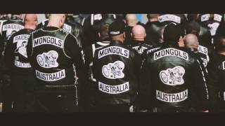 Mongols motorcycle club paying respects to the brother "anth" in
australia who passed away recently.