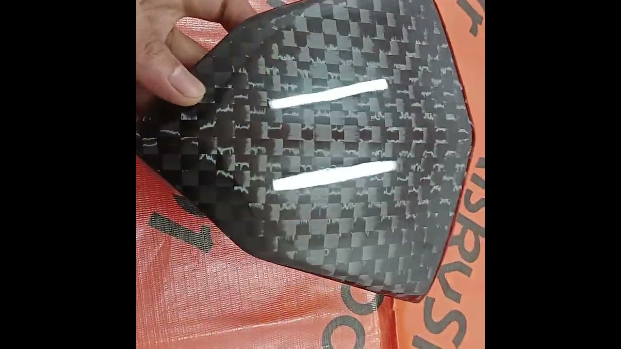 visor vario 125 150 carbon kotak/spread tow