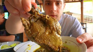 Minang Food: The Best GREEN CHILLI DUCK of Indonesia! 🇮🇩